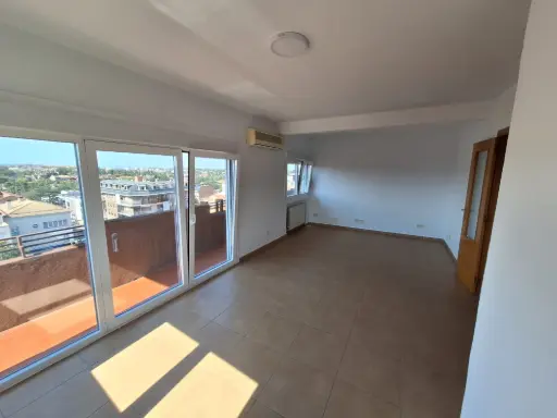 [Ulecia] Dr Ulecia, 8